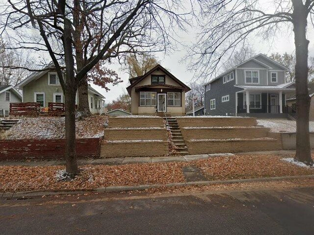 House image located at Minneapolis, MN 55412