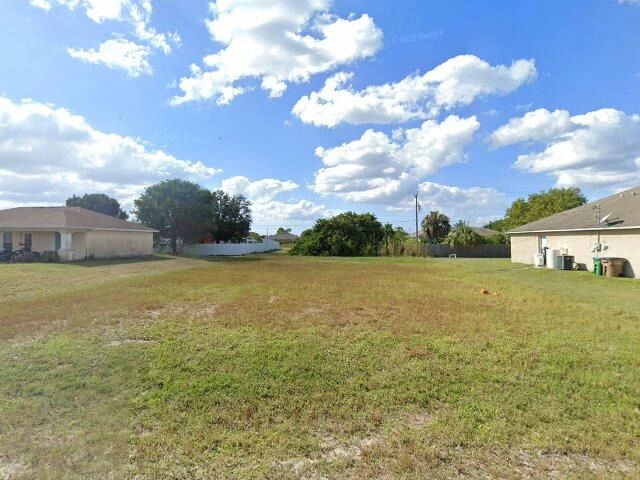 House image located at Cape Coral, FL 33909