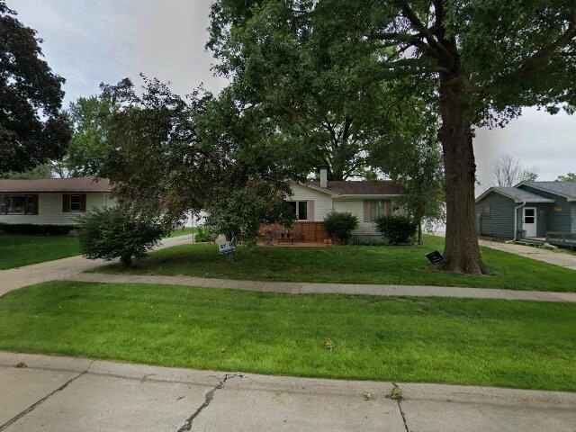 House image located at Indianola, IA 50125