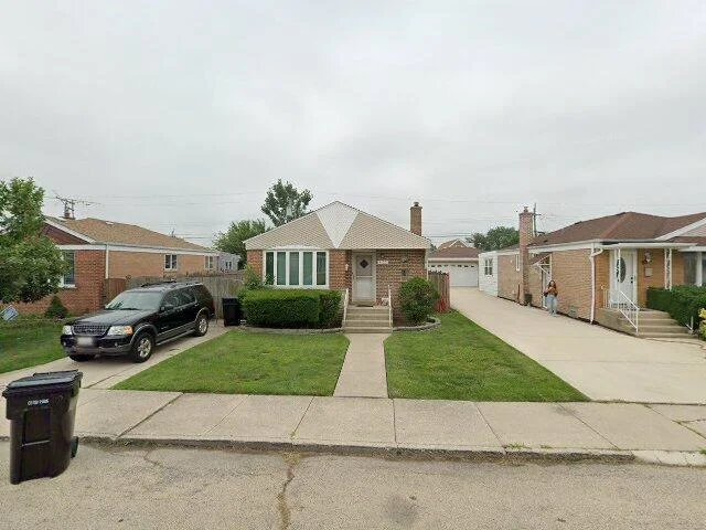 House image located at Chicago, IL 60652