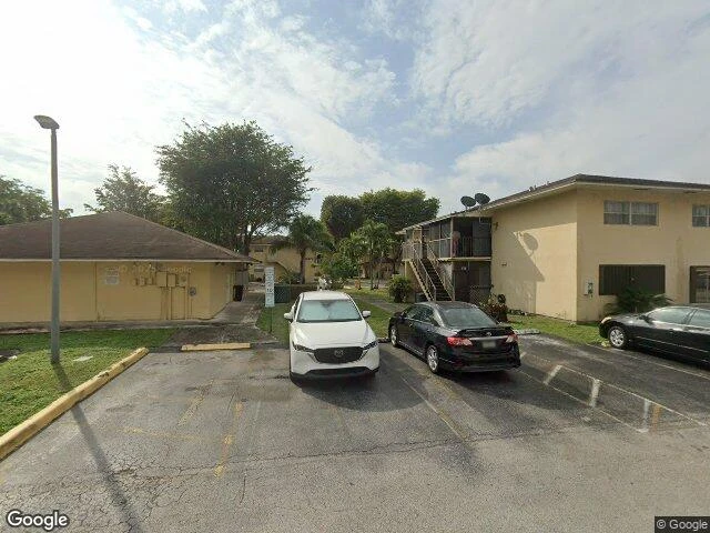 House image located at Miami, FL 33193