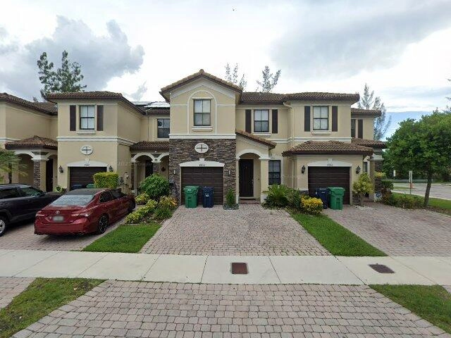 House image located at Miami, FL 33178