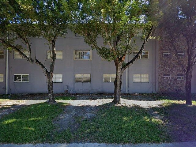 House image located at Miami, FL 33173