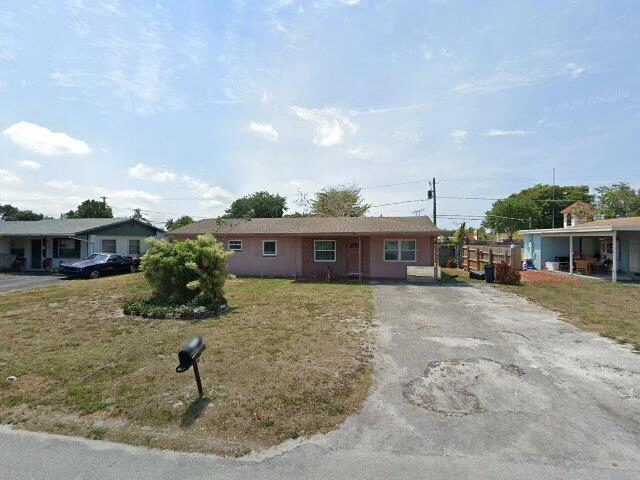 House image located at Lake Worth, FL 33462