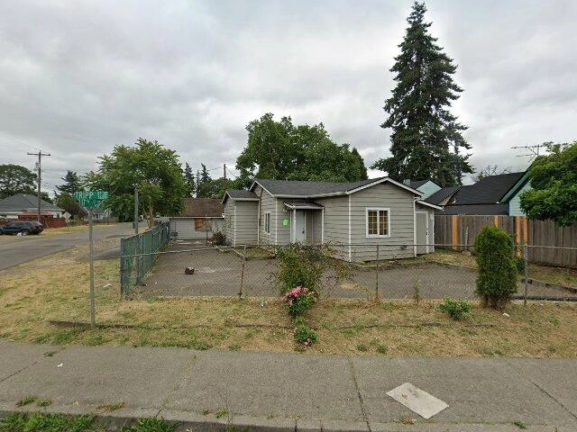 House image located at Salem, OR 97302