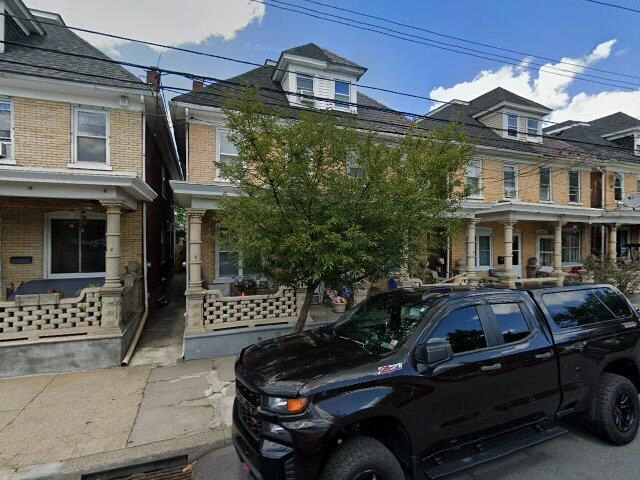 House image located at Easton, PA 18042
