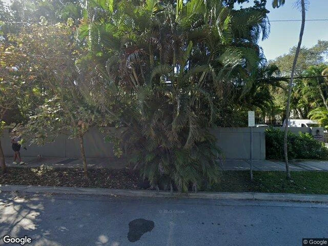 House image located at Miami, FL 33136
