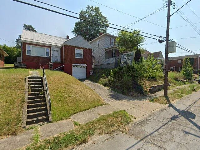 House image located at Steubenville, OH 43952