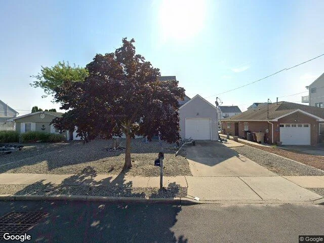 House image located at Bayville, NJ 08721