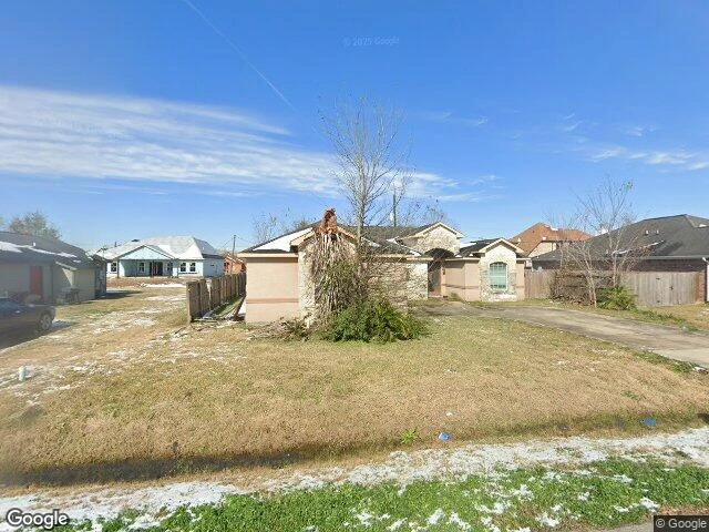 House image located at Rosharon, TX 77583