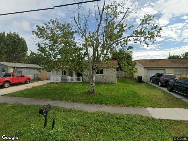 House image located at Saint Petersburg, FL 33714