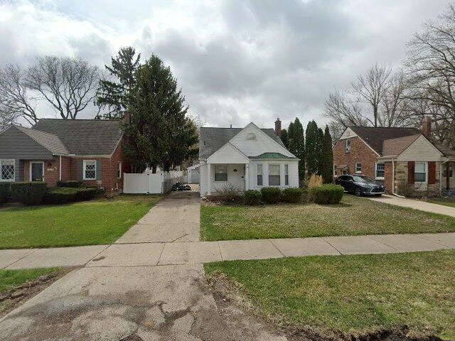 House image located at Berkley, MI 48072