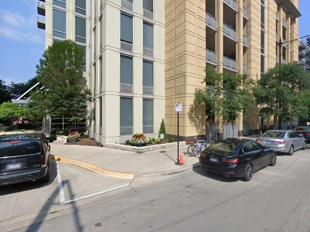 House image located at Chicago, IL 60654