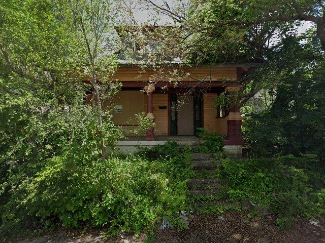 House image located at Indianapolis, IN 46201