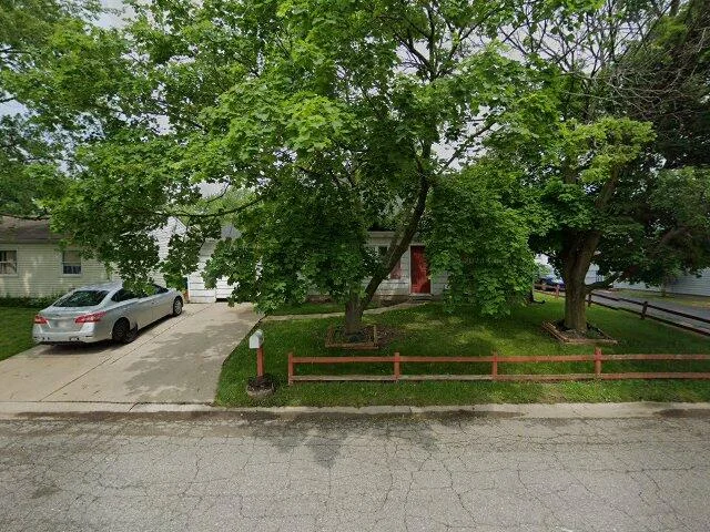 House image located at Valparaiso, IN 46385