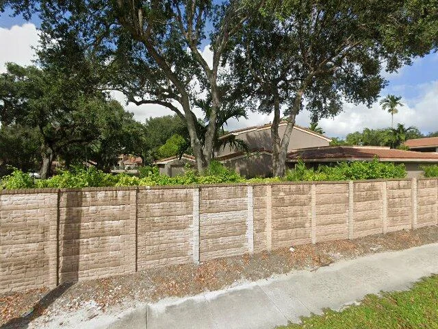 House image located at Hollywood, FL 33021