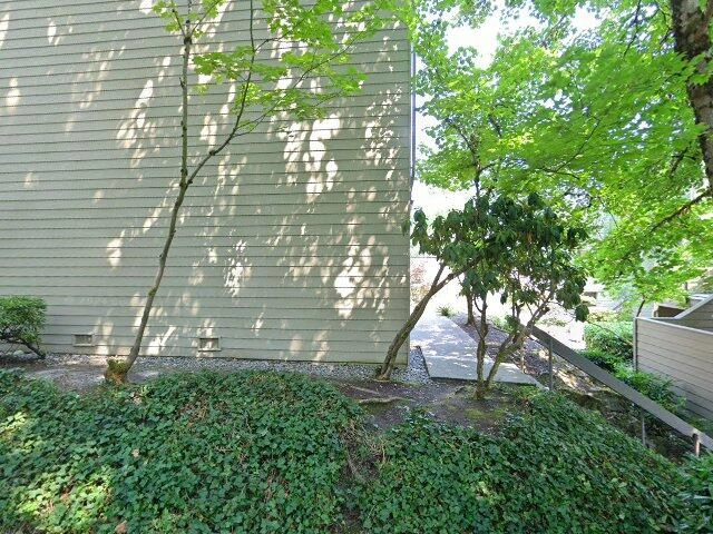 House image located at Mercer Island, WA 98040