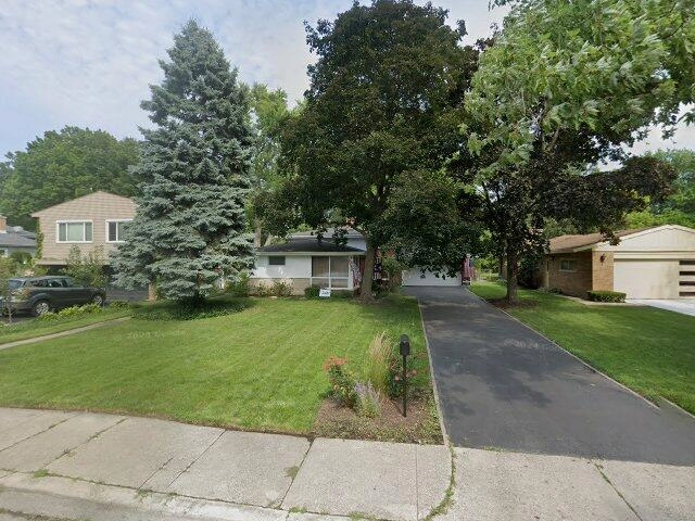 House image located at Chicago, IL 60646