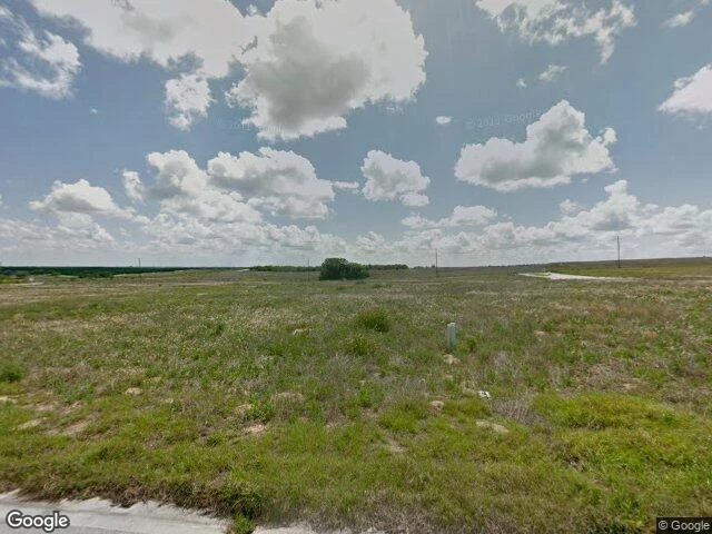 House image located at Dundee, FL 33838