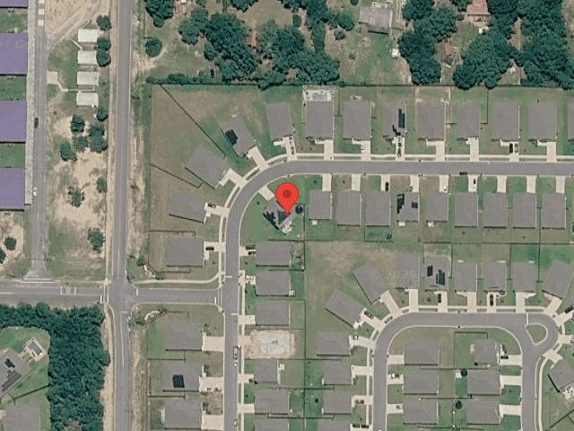 House image located at Crestview, FL 32539