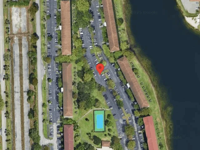 House image located at Hollywood, FL 33027