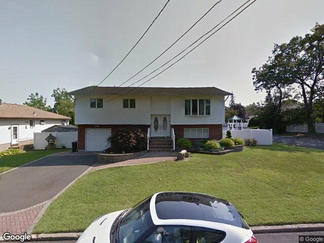 House image located at West Babylon, NY 11704