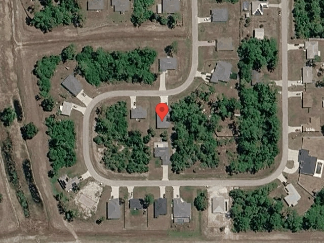House image located at Labelle, FL 33935