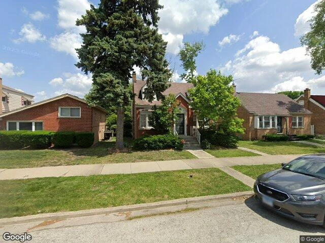 House image located at Chicago, IL 60628