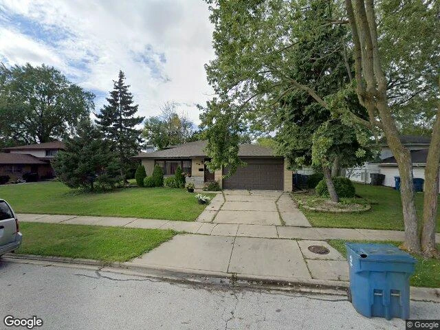 House image located at South Holland, IL 60473