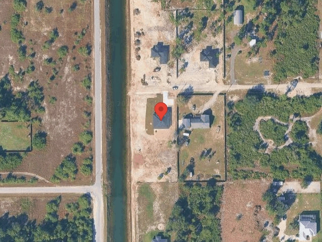 House image located at Labelle, FL 33935