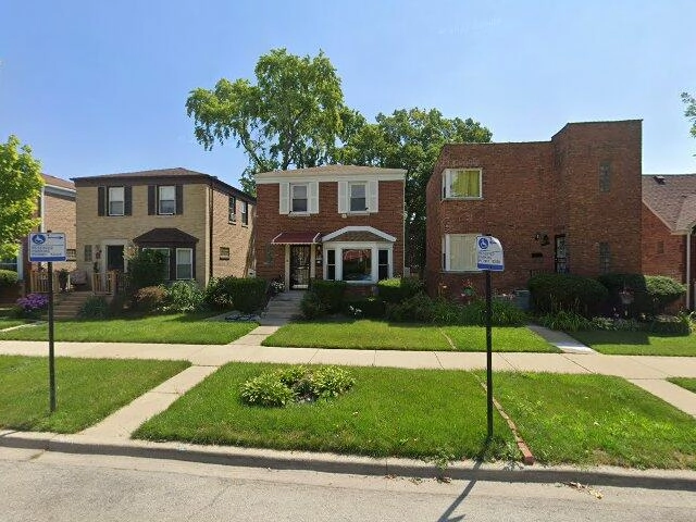 House image located at Chicago, IL 60620