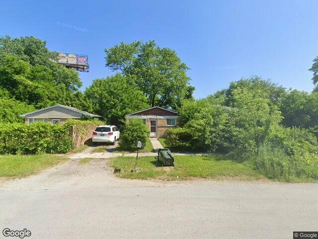 House image located at Robbins, IL 60472