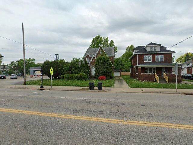 House image located at Akron, OH 44310