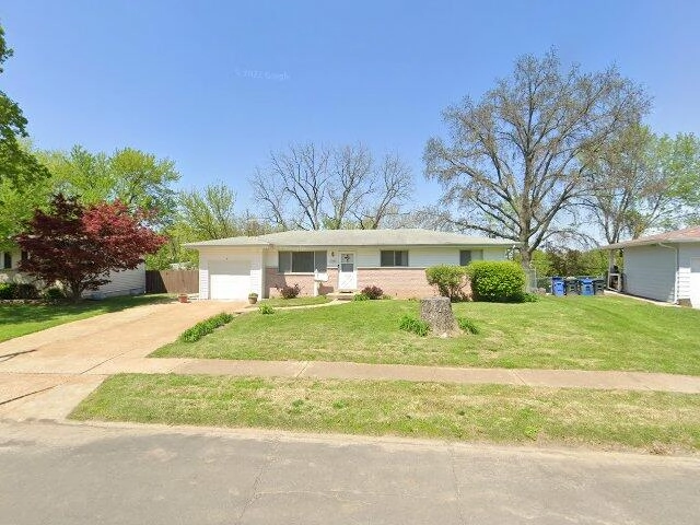 House image located at Florissant, MO 63031