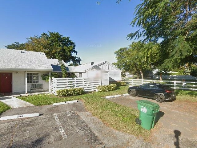 House image located at Miami, FL 33186