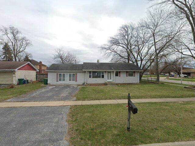 House image located at Burbank, IL 60459