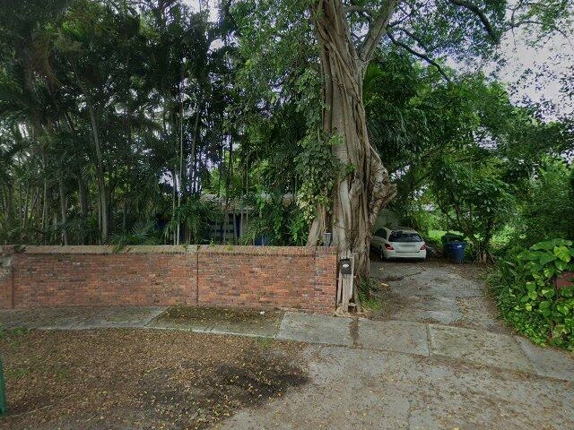 House image located at Miami, FL 33169
