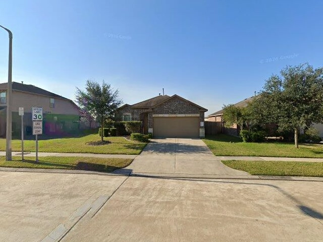 House image located at Alvin, TX 77511