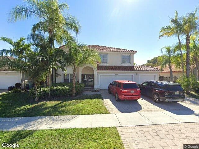 House image located at Miami, FL 33196