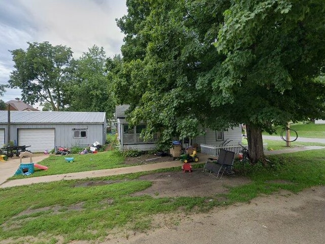 House image located at Olin, IA 52320