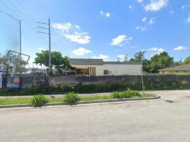 House image located at Miami, FL 33168