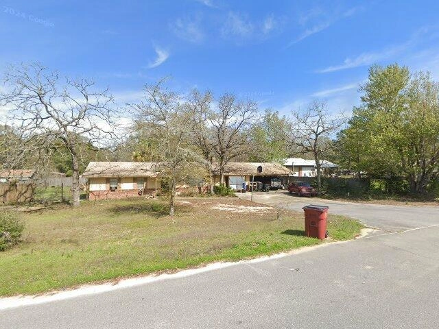 House image located at Crestview, FL 32539