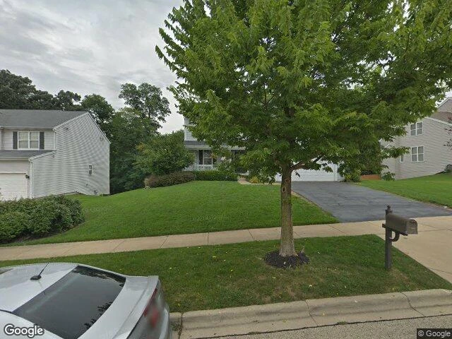 House image located at Carpentersville, IL 60110