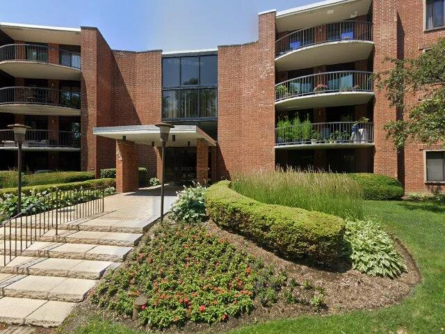 House image located at Arlington Heights, IL 60005