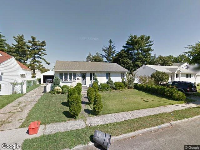 House image located at Franklin Square, NY 11010