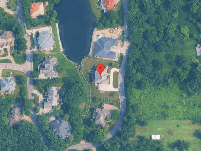 House image located at Willowbrook, IL 60527