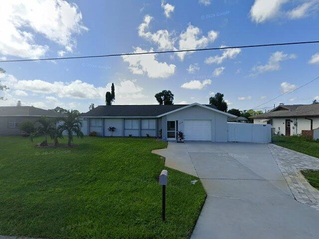 House image located at Fort Myers, FL 33967