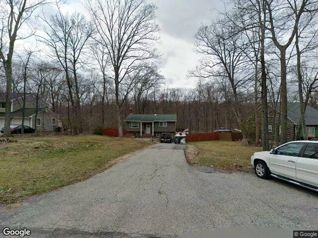 House image located at Hamburg, NJ 07419