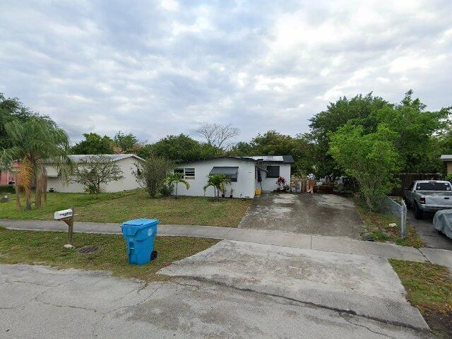 House image located at Boynton Beach, FL 33435