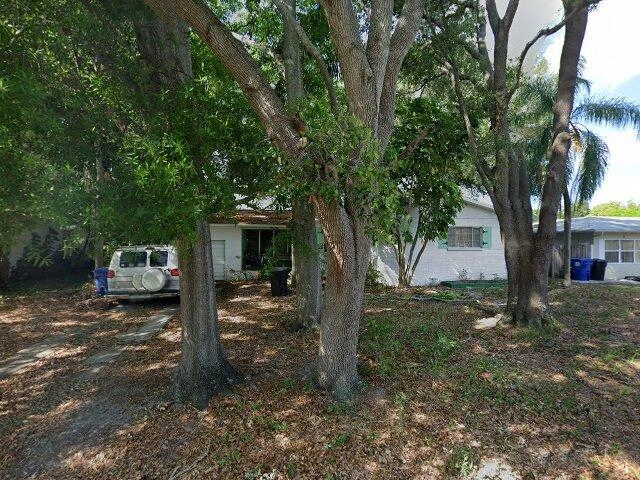 House image located at Saint Petersburg, FL 33713